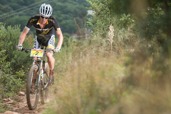 The Western Cape awaits the weekend of thrilling cross-country action ahead of the Stihl 2016 SA XCO Cup Series at Helderberg Farms on Saturday 27 February. Pictured here, Matthys Beukes of Team LCB/Scott Racing. Photo: Andrew McFadden / BOOGS Photography