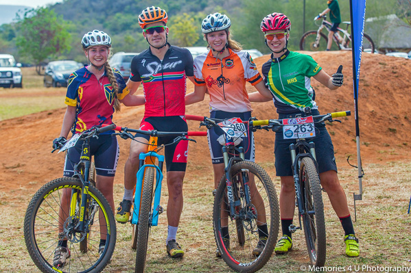 Kirsty Shuttleworth of Uplands(2nd junior women),  Zandri Strydom of Rob Ferreira(1st youth women 16 years) and Monique Swart of Nelspruit HS (1st youth women 15 years) with Olympian, James Reid. Photo: Bev Corser