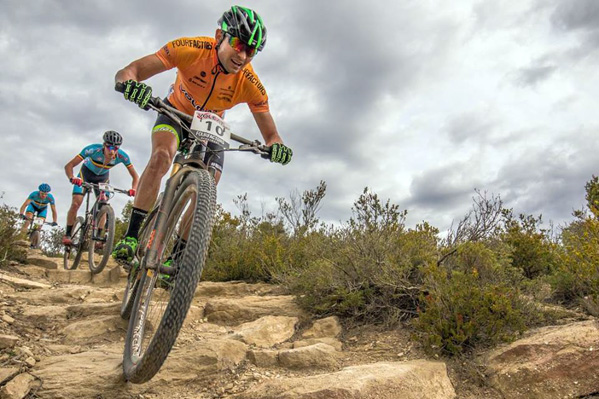 Colombia’s Leo Páez, pictured here wearing the leader’s jersey at the Volcat GP in Catalonia earlier this year, will be teamed up with South African champion, Max Knox, as Team Kansai Plascon for the 2017 Absa Cape Epic.Photo: Volcat GP/ www.fotoesportbcn.com